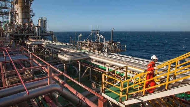 Petrobras considera unidades de liquefação em mar para gás do pré-sal