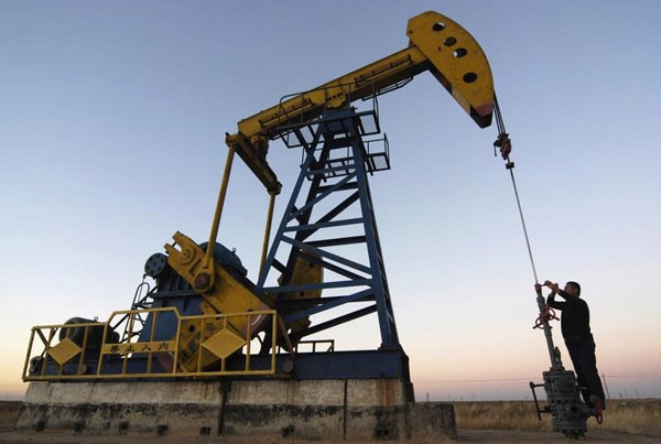 Importações de petróleo da China sobem 25% em julho, com compras excessivas