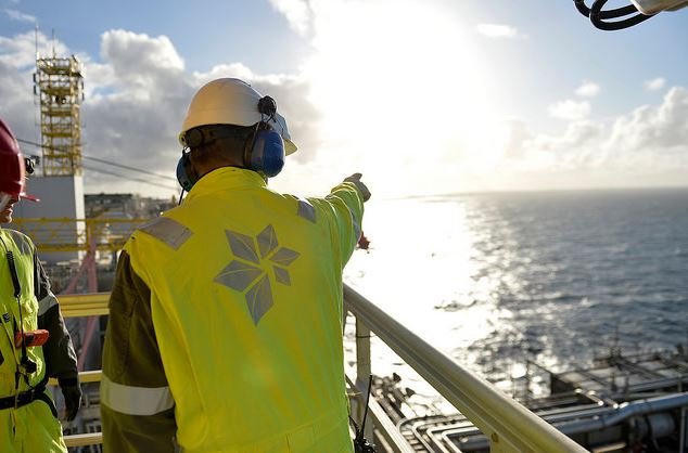 Equinor vai contratar dezenas de profissionais em atividades offshore