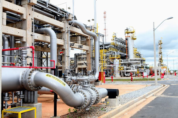 Petrobras e Equinor estudam parceria na geração térmica a gás