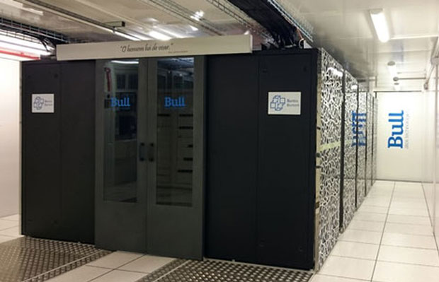 Supercomputador Santos Dumont, do Laboratório Nacional de Computação Científica (LNCC)